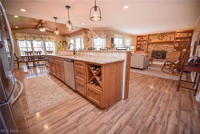 4702 Paradise Road, Seville, OH 44273