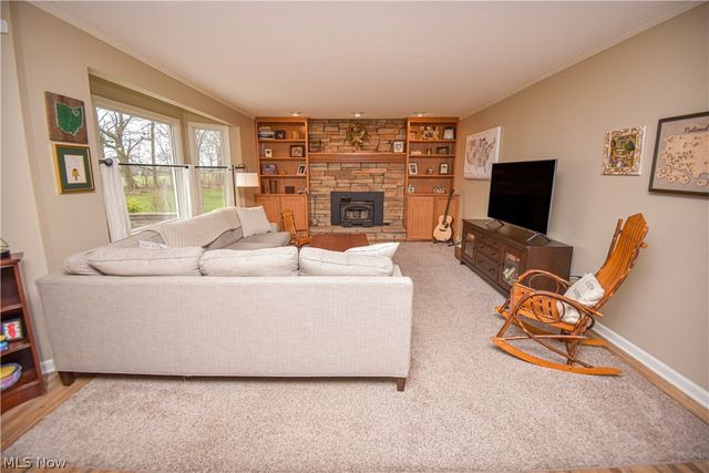 4702 Paradise Road, Seville, OH 44273