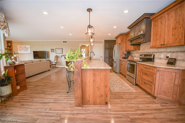 4702 Paradise Road, Seville, OH 44273