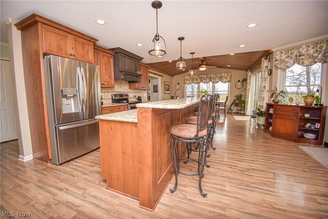 4702 Paradise Road, Seville, OH 44273