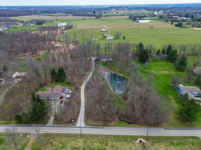 4702 Paradise Road, Seville, OH 44273