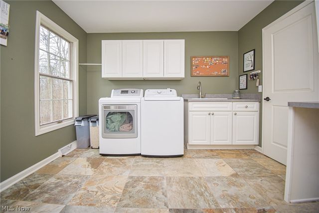 4702 Paradise Road, Seville, OH 44273