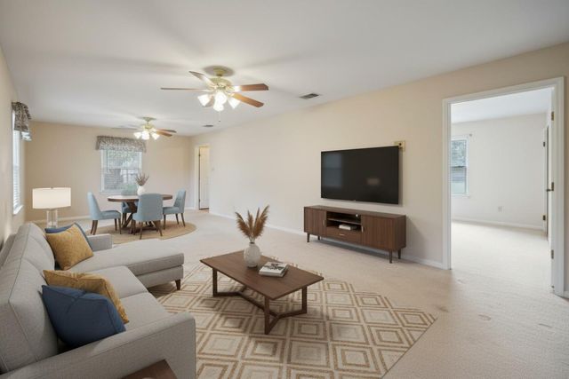 364 Nameless RD, Driftwood, TX 78619