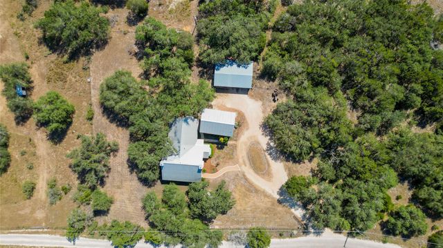 364 Nameless RD, Driftwood, TX 78619
