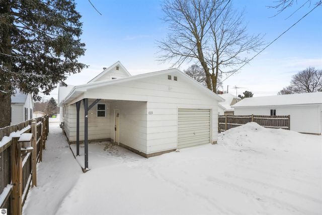 408 N Michigan Avenue, Manton, MI 49663