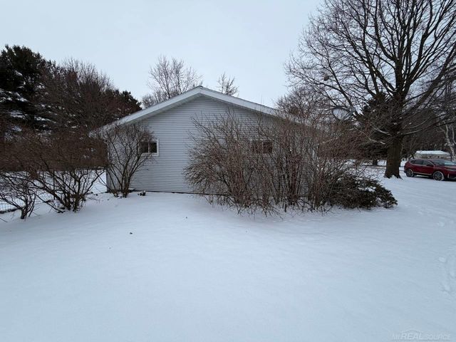 463 Wright Street, Jonesville, MI 49250