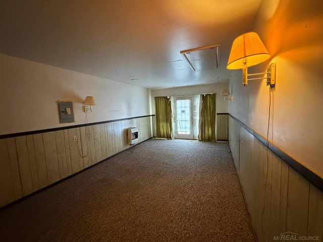 463 Wright Street, Jonesville, MI 49250