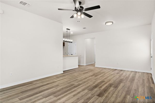 121 Leon Lane, Copperas Cove, TX 76522