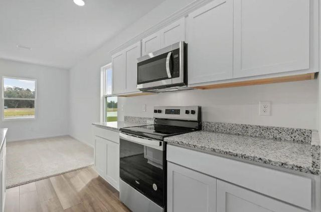 348 Wedemeyer ST, Taylor, TX 76574