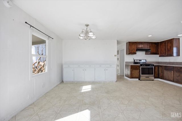 3467 Michelaine Avenue, Bakersfield, CA 93304