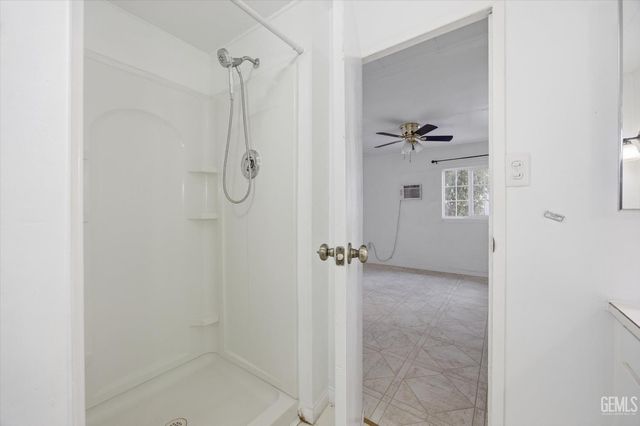 3467 Michelaine Avenue, Bakersfield, CA 93304