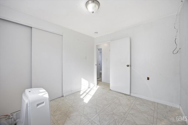 3467 Michelaine Avenue, Bakersfield, CA 93304