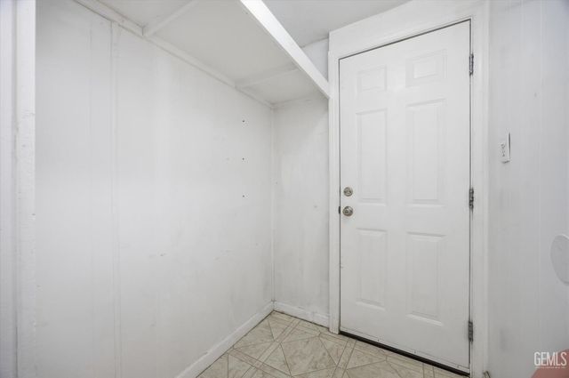 3467 Michelaine Avenue, Bakersfield, CA 93304