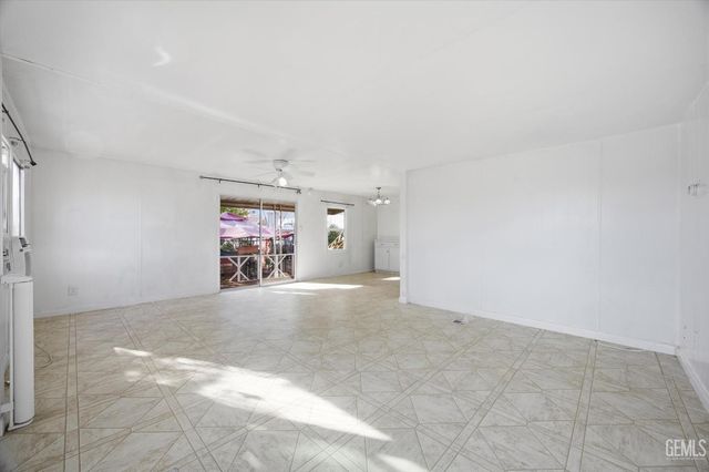 3467 Michelaine Avenue, Bakersfield, CA 93304