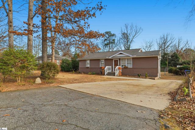 103 Fairlane Circle, Greenville, SC 29607