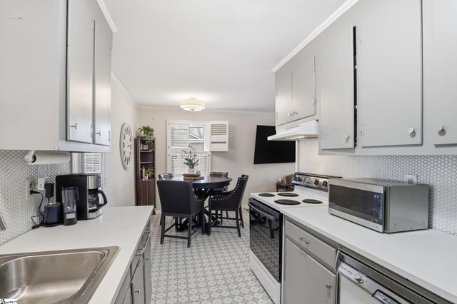 103 Fairlane Circle, Greenville, SC 29607