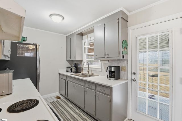 103 Fairlane Circle, Greenville, SC 29607