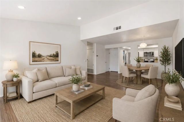 2609 W Cameron Court 224, Anaheim, CA 92801