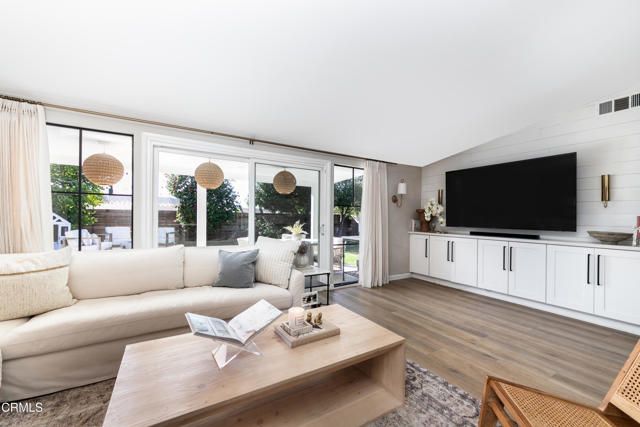 2960 Royal Oaks Drive, Duarte, CA 91010