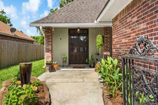 2036 Hunters Way Dr, Baton Rouge, LA 70816