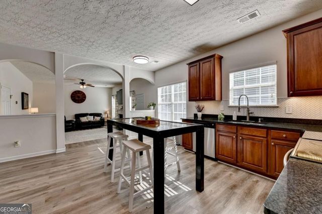 2709 Oakmont Way, Monroe, GA 30656