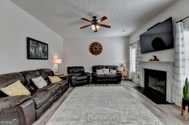 2709 Oakmont Way, Monroe, GA 30656