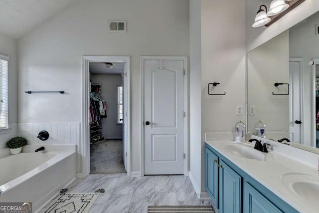 2709 Oakmont Way, Monroe, GA 30656