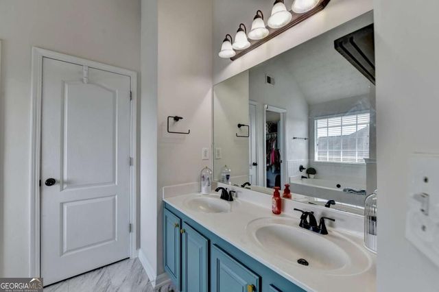 2709 Oakmont Way, Monroe, GA 30656