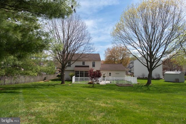 906 BRUTON COVE, Hummelstown, PA 17036