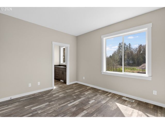 233 E St, Vernonia, OR 97064