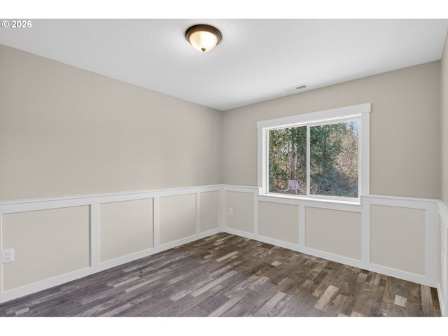 233 E St, Vernonia, OR 97064