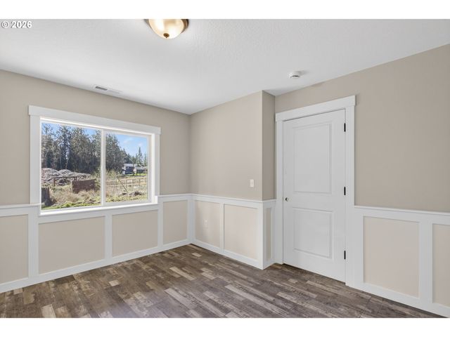 233 E St, Vernonia, OR 97064