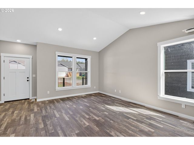 233 E St, Vernonia, OR 97064