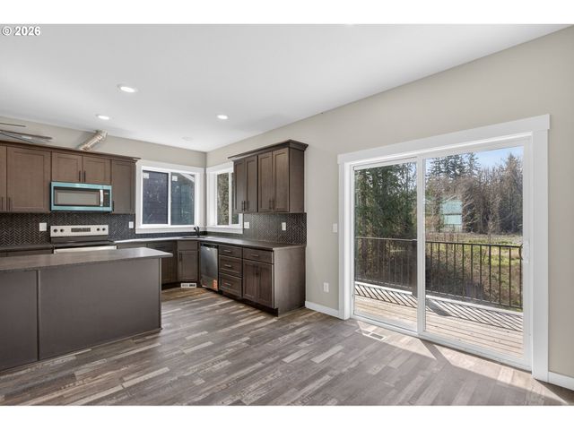 233 E St, Vernonia, OR 97064