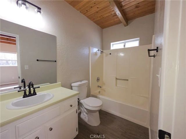 32964 Spruce Drive, Green Valley Lake, CA 92341