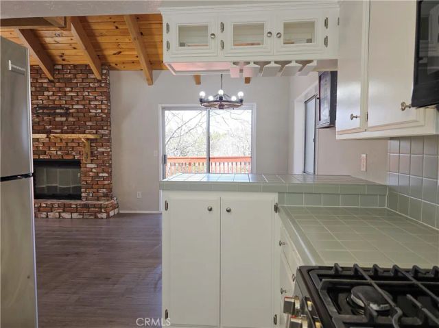 32964 Spruce Drive, Green Valley Lake, CA 92341