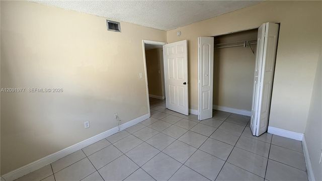 5461 W 24th Avenue 18, Hialeah, FL 33016