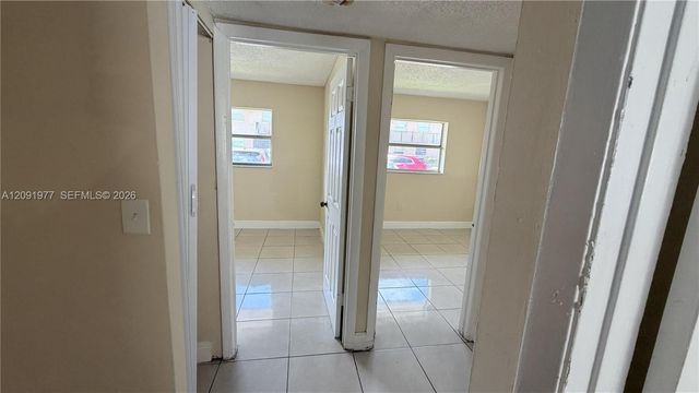 5461 W 24th Avenue 18, Hialeah, FL 33016
