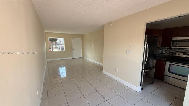 5461 W 24th Avenue 18, Hialeah, FL 33016