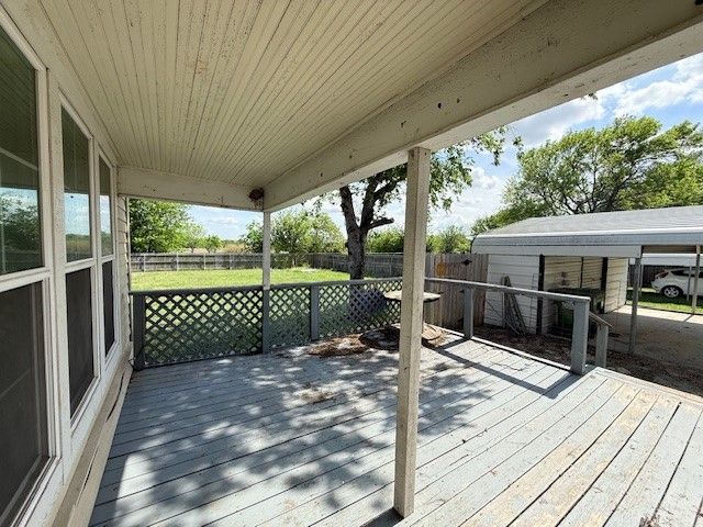 312 Poplar Street, Italy, TX 76651