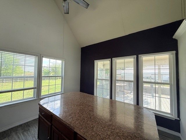 312 Poplar Street, Italy, TX 76651