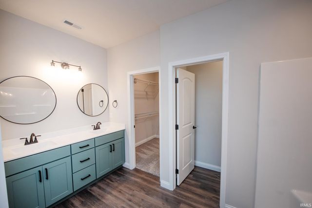 1079 E Wabash Street, Frankfort, IN 46041