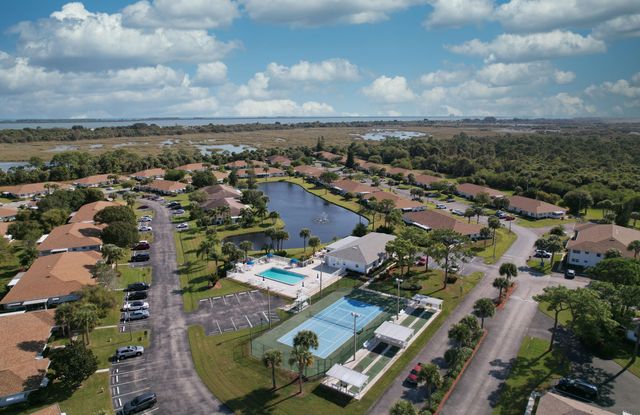 1217 S Lakes End Drive 1, Fort Pierce, FL 34982