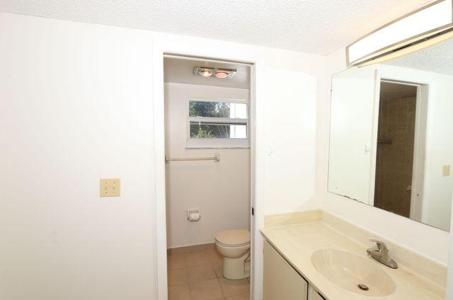 1217 S Lakes End Drive 1, Fort Pierce, FL 34982