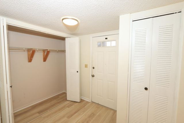 1217 S Lakes End Drive 1, Fort Pierce, FL 34982