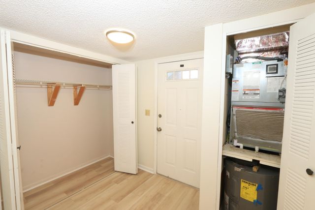 1217 S Lakes End Drive 1, Fort Pierce, FL 34982