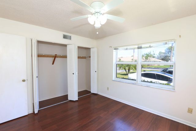 1217 S Lakes End Drive 1, Fort Pierce, FL 34982