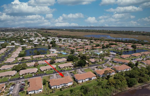 1217 S Lakes End Drive 1, Fort Pierce, FL 34982
