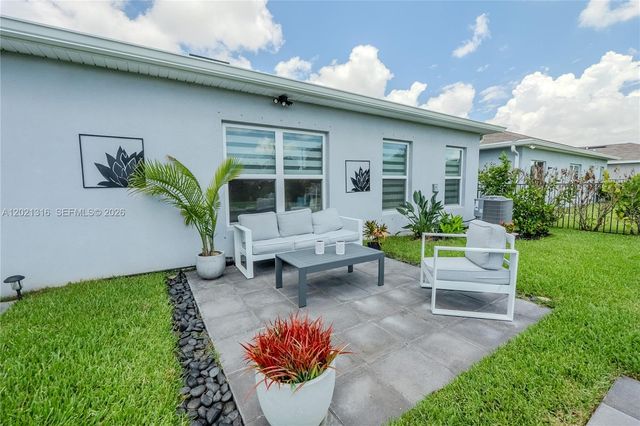 215 Raspberry Road, Fort Pierce, FL 34981