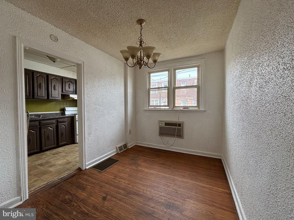 2815 S MILDRED ST, Philadelphia, PA 19148 — photo 4
